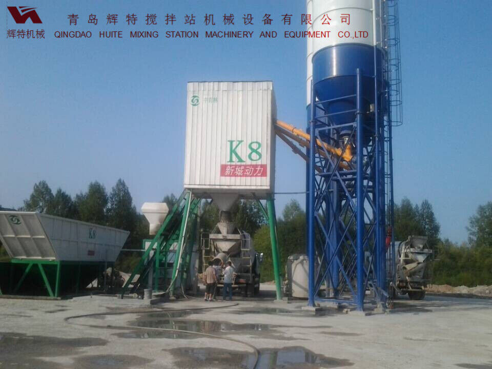 輝特混凝土攪拌站HZS50攪拌性能強(qiáng)，攪拌均勻、迅速，生產(chǎn)效率高